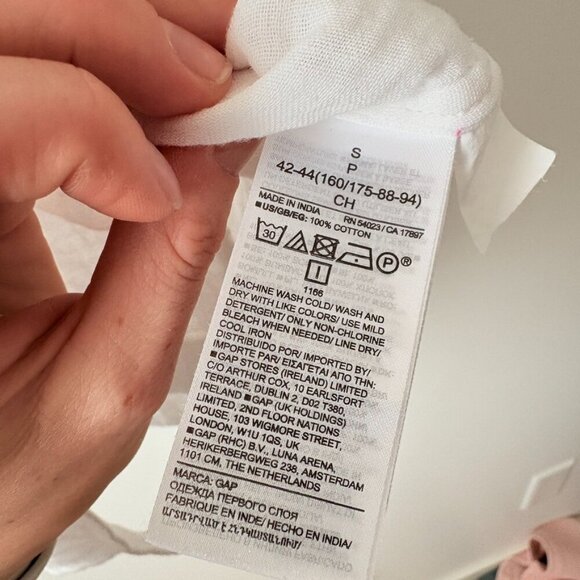 Gap Crinkle Gauze Boatneck Button-Front Top White Size Small - Picture 8 of 8